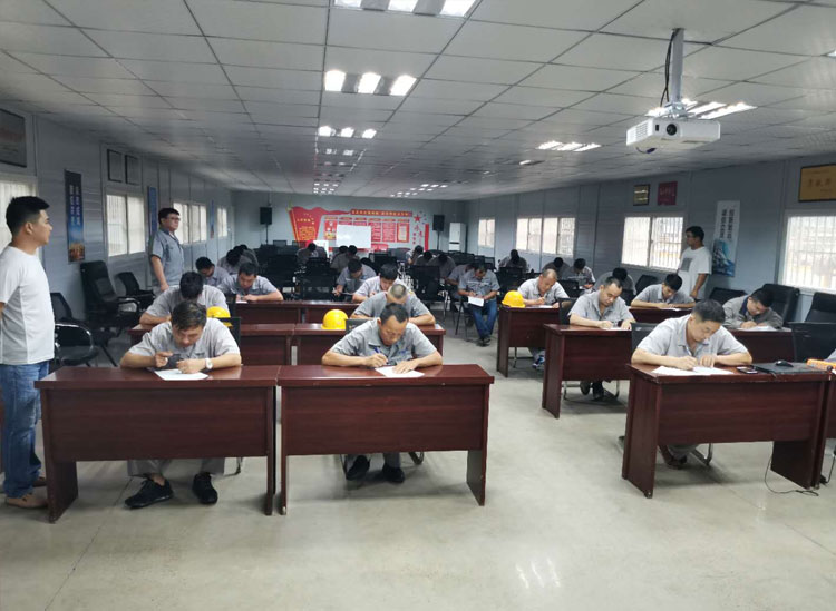 92封面.jpg 92封面.jpg