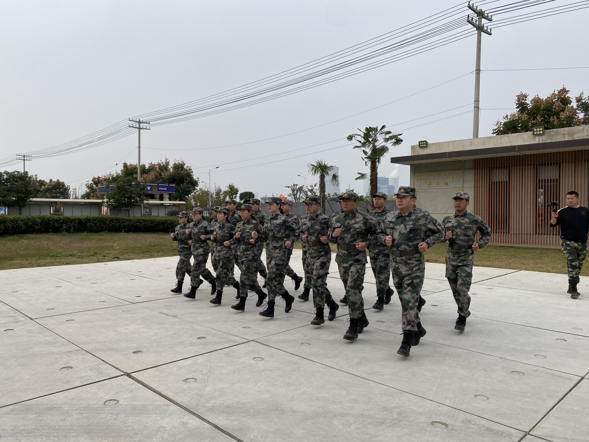 ba0e1074b244b1b3e403ade9b21de39.jpg ba0e1074b244b1b3e403ade9b21de39.jpg