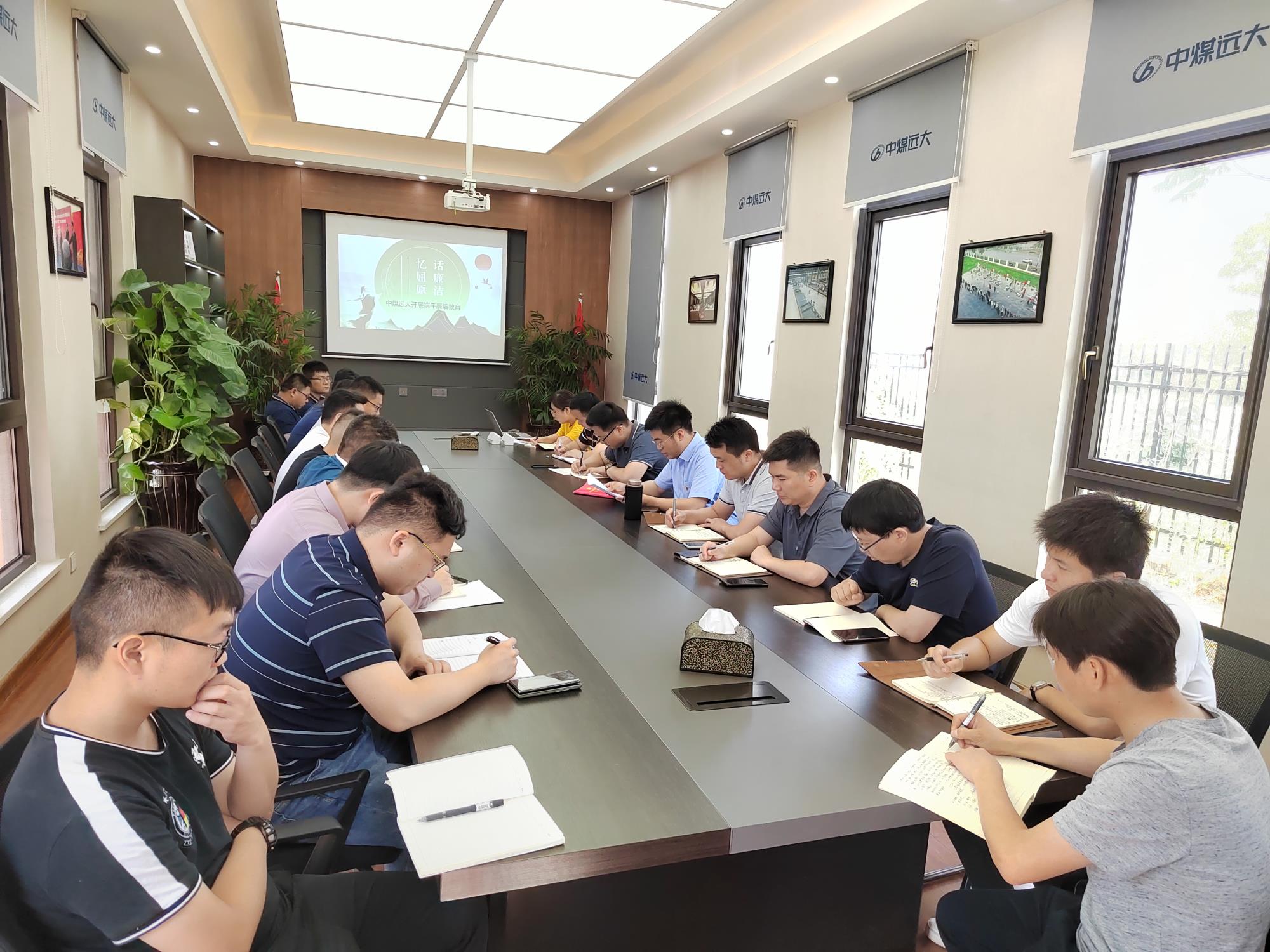 7f1c6338aff502330716a1f13966eda.jpg 7f1c6338aff502330716a1f13966eda.jpg